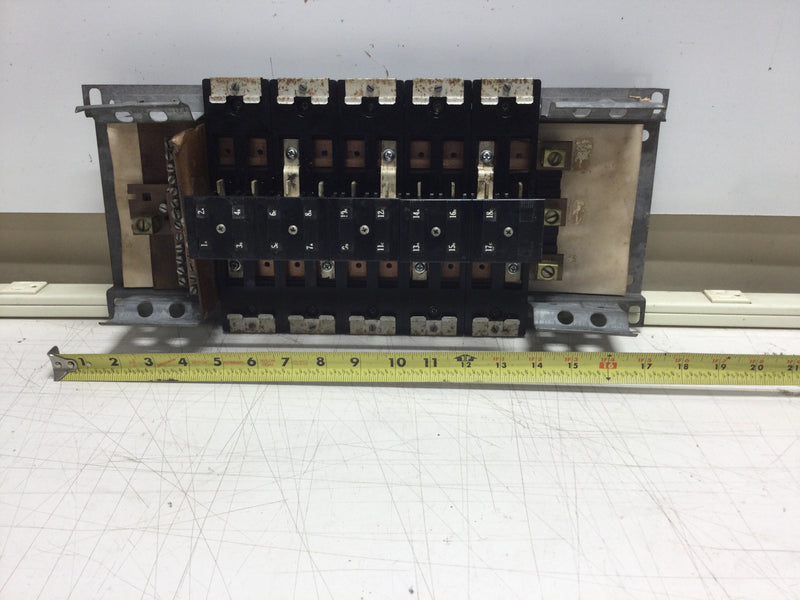 Westinghouse 10 Space/20 Circuit 200 Amp 3 Phase Load Center Guts Only 8" X 18"