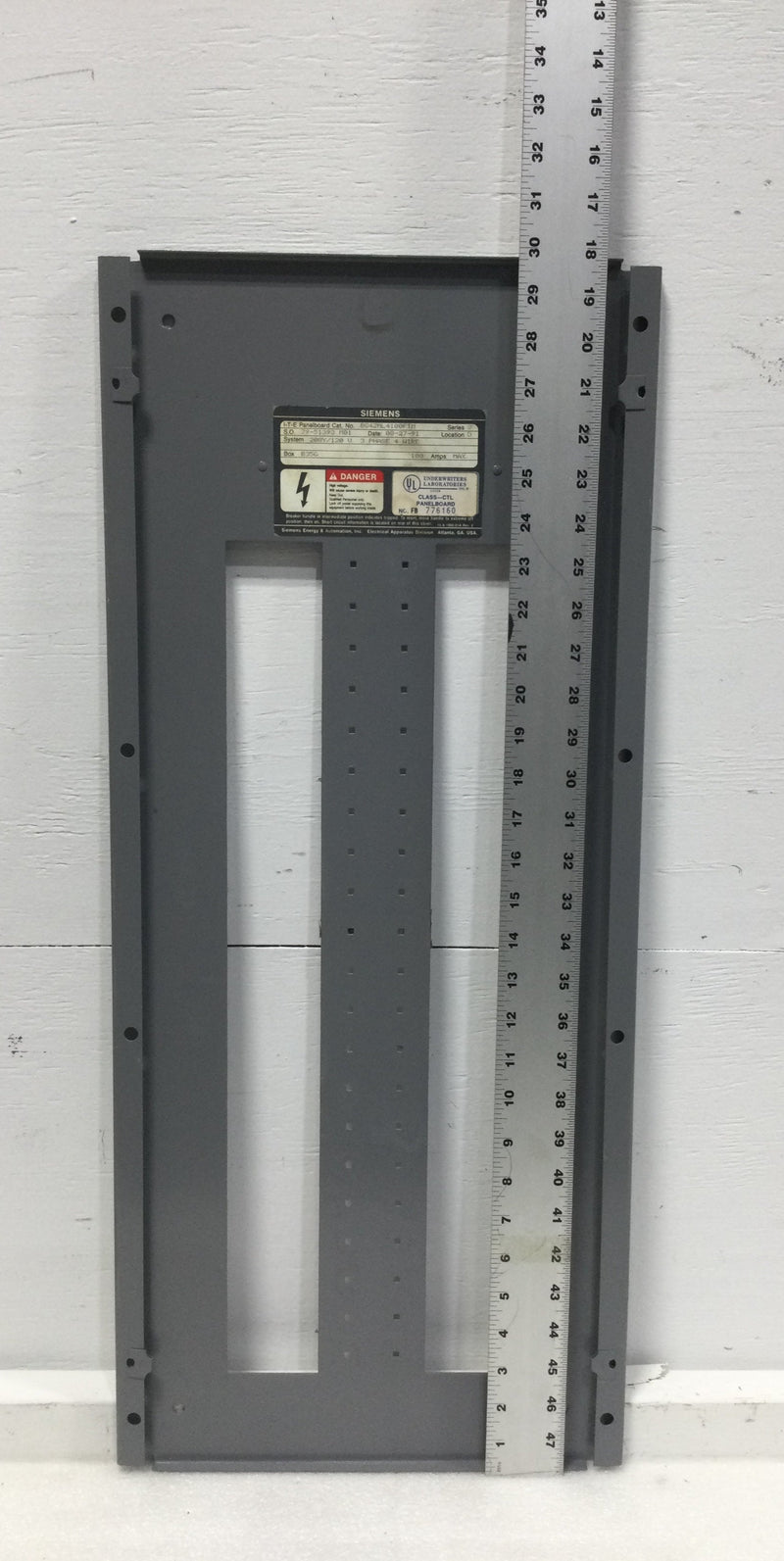 Siemens ITE BG42ML4100FTM Dead Front Only 42 Space 120V 3 Phase 4 Wire 30" x 13"