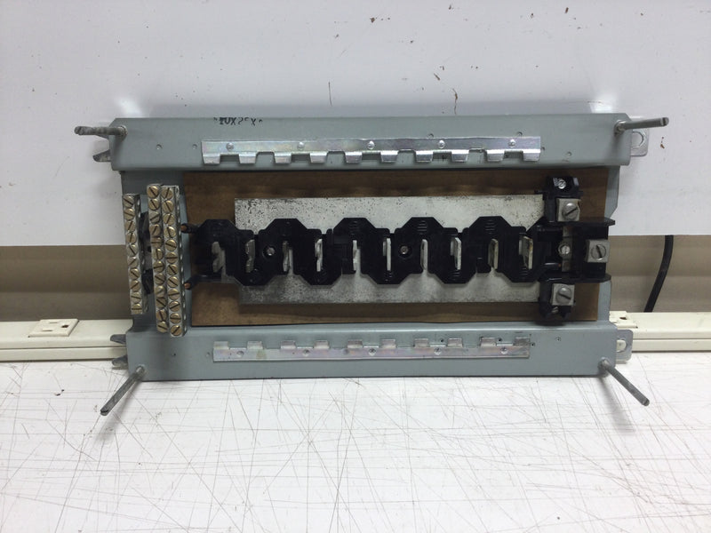 Siemens/ITE 10 Space/30 Circuit MLO Load Center 200 Amp 120/240 VAC Type EQ Guts Only 8" x 15"