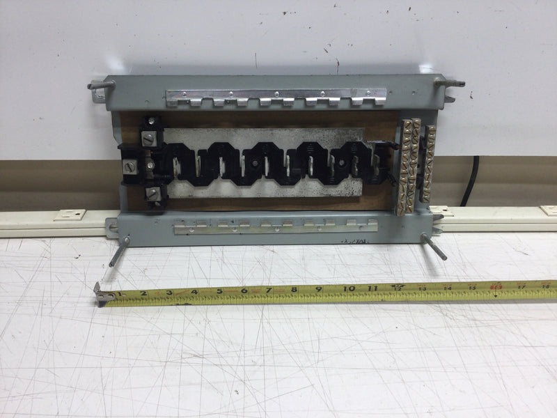 Siemens/ITE 10 Space/30 Circuit MLO Load Center 200 Amp 120/240 VAC Type EQ Guts Only 8" x 15"