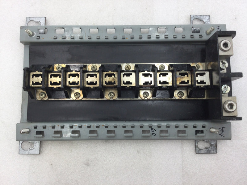 FPE 10 Space/20 Circuit 200 Amp 120/240 VAC Load Center Guts Only  7" X 12"
