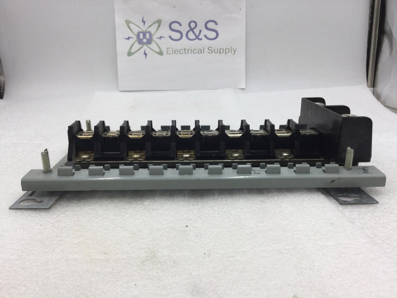 FPE 10 Space/20 Circuit 200 Amp 120/240 VAC Load Center Guts Only  7" X 12"