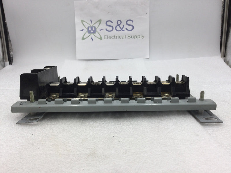 FPE 10 Space/20 Circuit 200 Amp 120/240 VAC Load Center Guts Only  7" X 12"