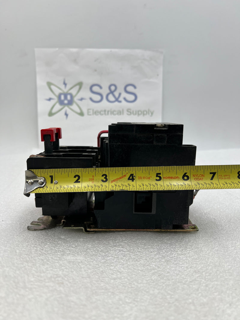 Square D 8536SCG2 Size P1 120v Series A 1 Phase 120/230v Coil 120v Contactor 8536SCG-2