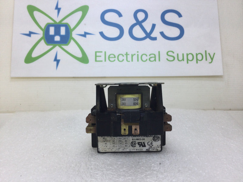 GE General Electric CR453CC3HBAAG 3 Pole 30 Amp 120-600VAC Max Definite Purpose Contactor with 24 VAC Coil