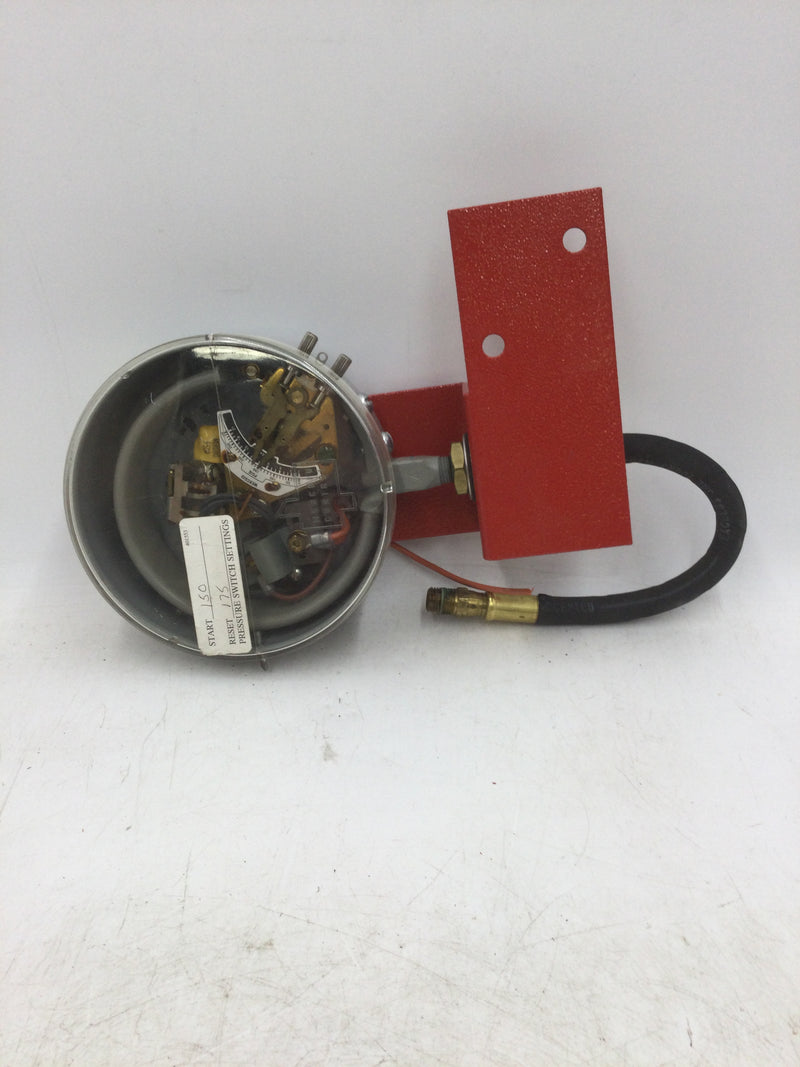 Mercoid Controls DA-31-2-9 Series Brass Bourdon Tube SPST Pressure Switch w/ Mercury Switch