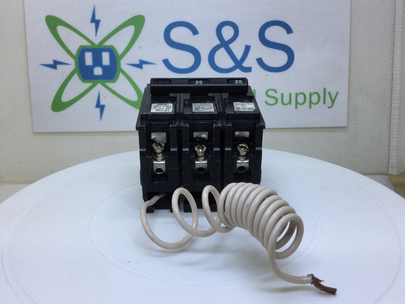 Siemens B22000S01 20 Amp 3 Pole 120/240V Shunt Trip Bolt On Circuit Breaker