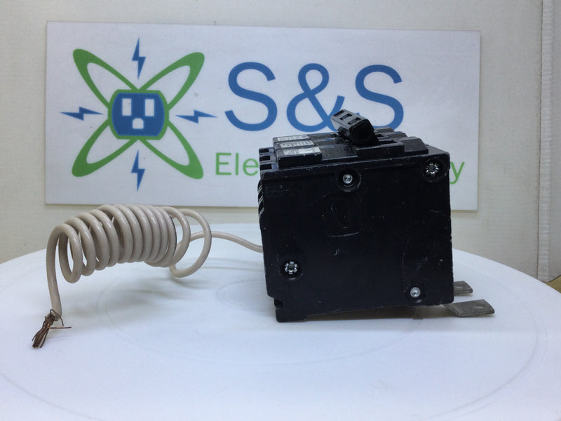 Siemens B22000S01 20 Amp 3 Pole 120/240V Shunt Trip Bolt On Circuit Breaker