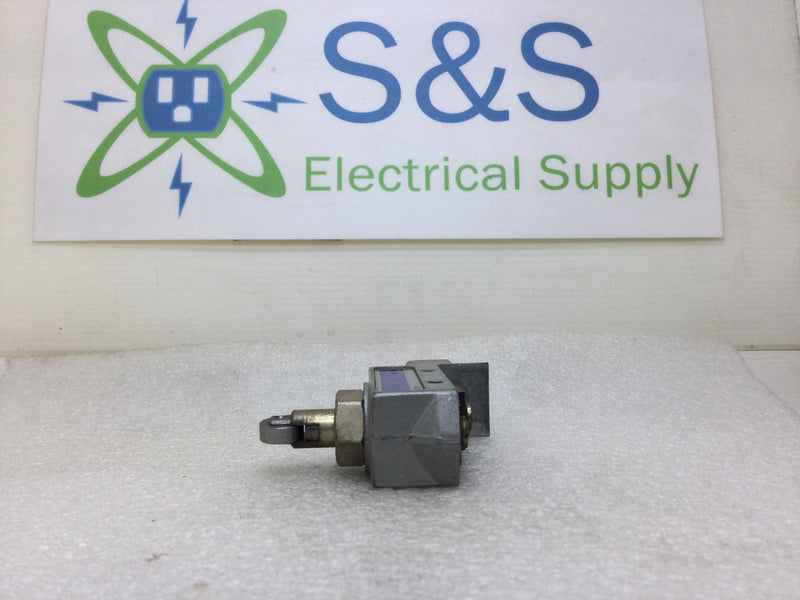 Honeywell/Micro Switch BZE6-2RQ8 Roller Plunger Limit Switch 15 Amp 600 VAC Max