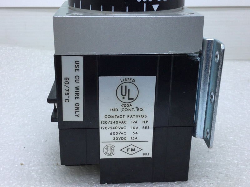 AGASTAT 7012AK Timer Relay 1-300 Sec. Relay 120V 60Hz Mounting Plate Included Ser.86510685