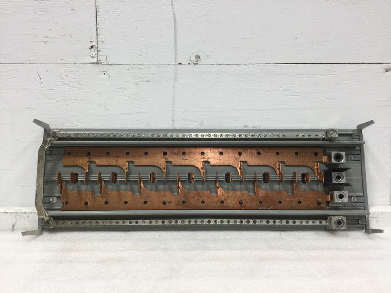 ITE/Siemens 3 Phase 200 Amp 21 Space/42 Circuit 120/240 VAC Copper Bus Guts Only 9" x 25"