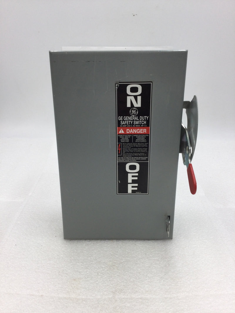 GE General Electric TG3221 Model 9 30 Amp 2 Pole 1 Phase 240VAC Enclosed Fusible Safety Switch