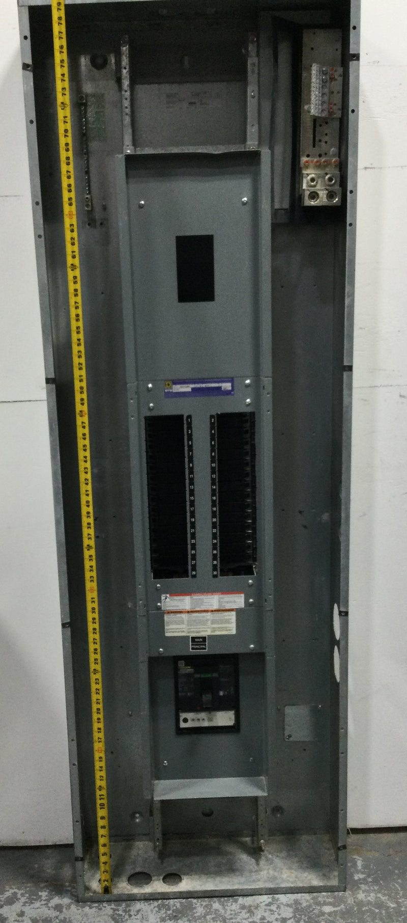 Square D NF 29437197360090001 600 Amp Panel 480/277 3 PH 4 W 30 Space with Main Breaker and 400 Amp Subfeed