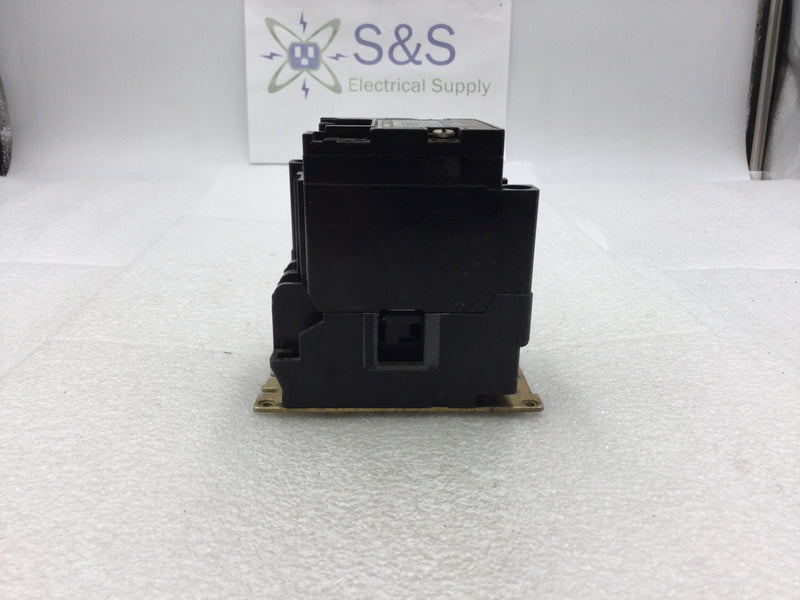 Square D 8536SBG2 Nema Size 0 Contactor/Starter 3 Phase 200-575 VAC 3-5 HP with 120 VAC Coil and without Overload Relay