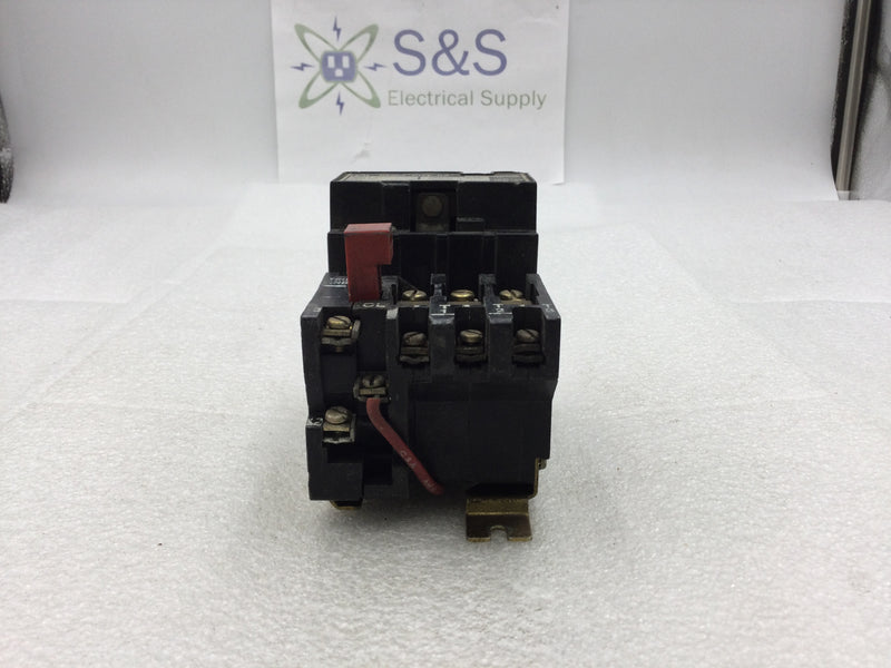 Square D 8536 AG-2 Size 00 Contactor/Starter 3 Pole 200-575 VAC 1 1/2-2 HP with 120 VAC Coil and Overload Relay