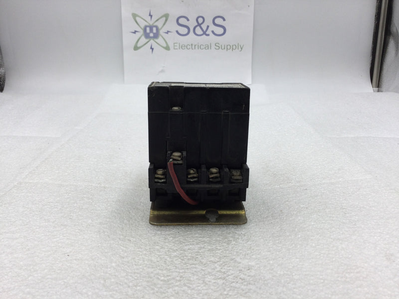 Square D 8536 AG-2 Size 00 Contactor/Starter 3 Pole 200-575 VAC 1 1/2-2 HP with 120 VAC Coil and Overload Relay