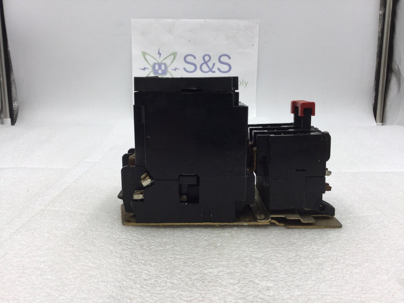 Square D 8536 SDG-1 3 Phase Size 2 Ser A Contactor/Starter 200-575 VAC 10-25 HP with 240 VAC Coil and Overload Relay