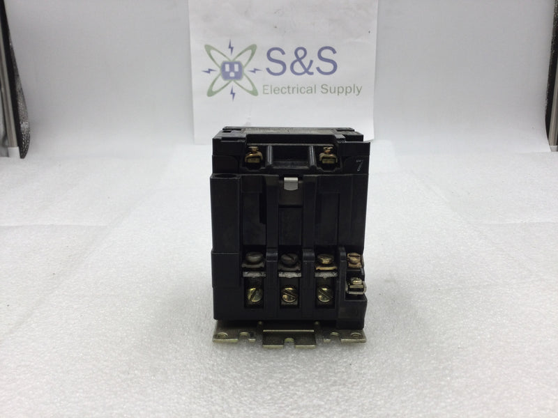 Square D 8736 SA016 Nema Size 00 Series A Starter/Contactor 3 Phase 200-575 VAC 1 1/2 to 2 HP with 120 VAC Coil