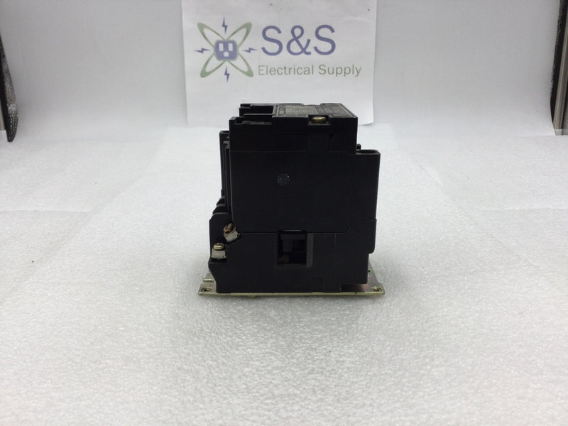 Square D 8736 SA016 Nema Size 00 Series A Starter/Contactor 3 Phase 200-575 VAC 1 1/2 to 2 HP with 120 VAC Coil