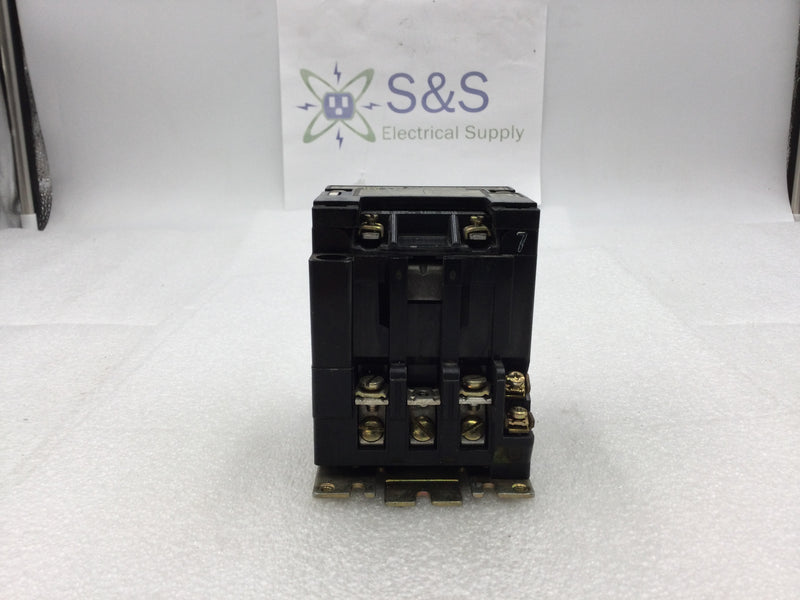 Square D 8736 SA016 Nema Size 00 Series B Starter/Contactor 3 Phase 200-575 VAC 1 1/2 to 2 HP with 120 VAC Coil