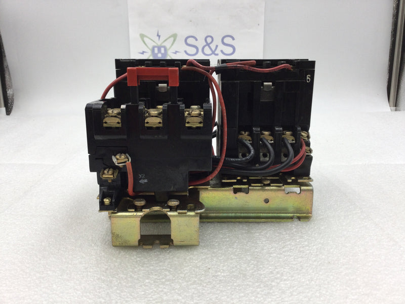 Square D 8736 SA016 Nema Size 00 Series A Reversing Starter/Contactor 3 Phase 115-575 VAC 1 1/2 to 2 HP with 120 VAC Coil