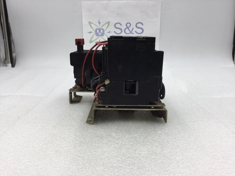 Square D 8736 SAG16 Nema Size 00 Series A Reversing Starter/Contactor 3 Phase 200-575 VAC 1 1/2 to 2 HP with 120 VAC Coil