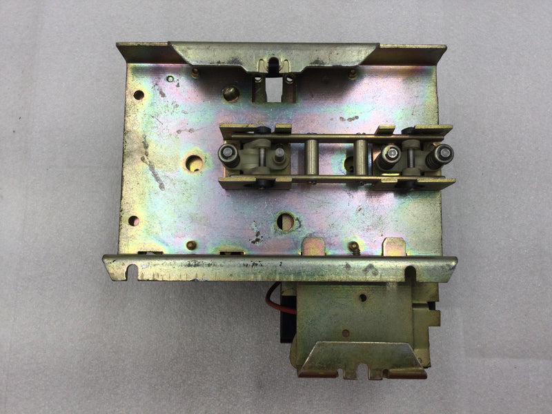 Square D 8736 SAG16 Nema Size 00 Series A Reversing Starter/Contactor 3 Phase 200-575 VAC 1 1/2 to 2 HP with 120 VAC Coil