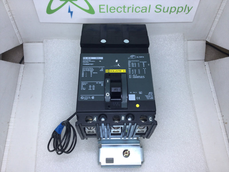 Square D FA 360401021 3 pole 40 Amp 600v Circuit Breaker w/Shunt