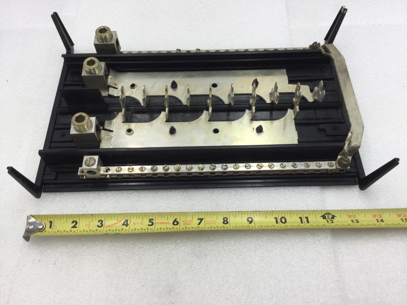 Siemens G2040ML1200 200 Amp 10 Space/40 Circuit 120/240 VAC Load Center Guts Only 9" X 14"
