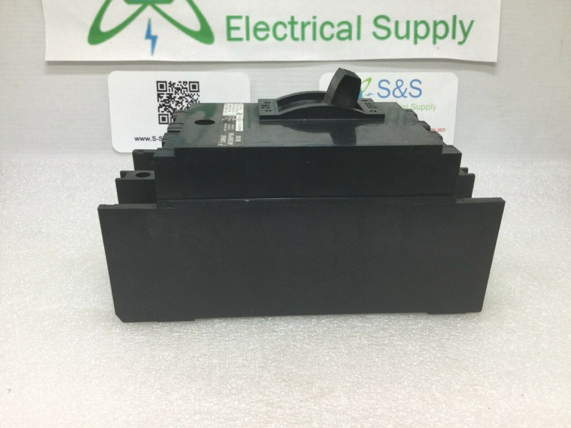 Square D Q2l2200vh 200 Amp 2 Pole 120/240vac Circuit Breaker 22kia