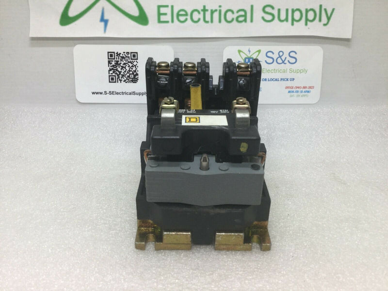 Square D 8903lo30v02  3 Pole Electrically Held Lighting Contactor  120v Coil