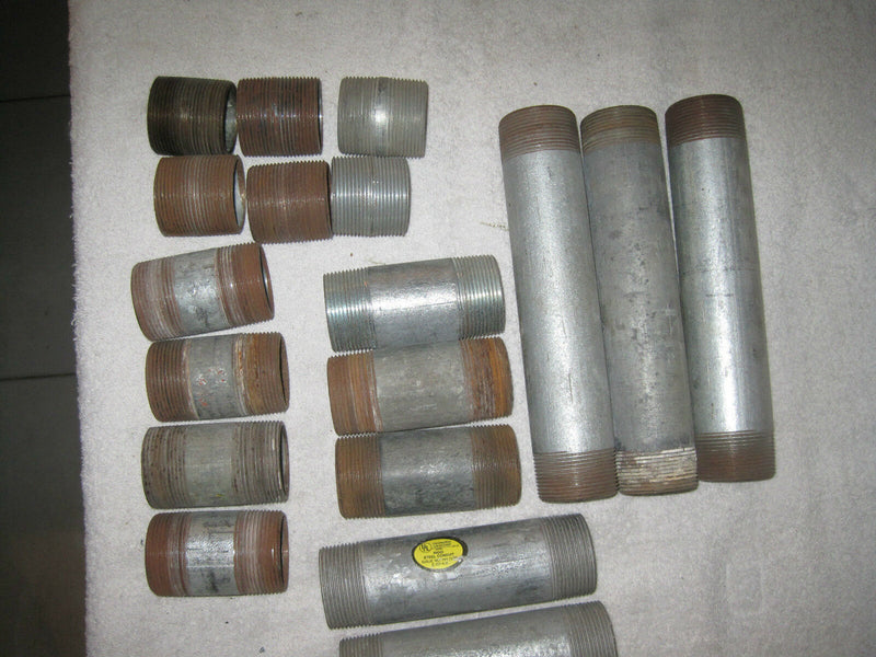 (21) Piece Assortment 1 1/2" Pipe Nipples