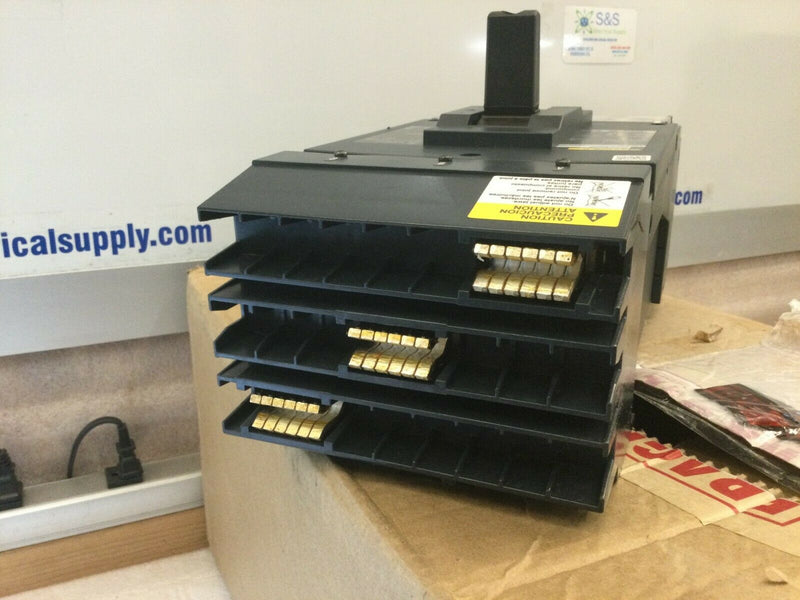 Square D Lga36600u31x  600a 600v Circuit Breaker 3 Pole Powerpact W/Aux Lg600