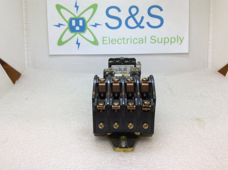 Square D Lighting Contactor 8903 LX040 Series B 120v Coil 20 Amp 600v