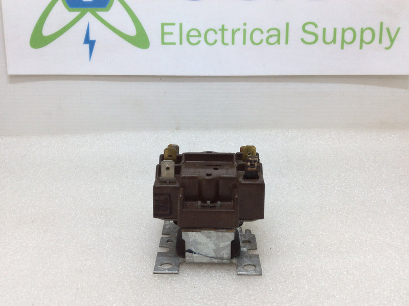 Honeywell Switching Relay R822U1063 C118659-P11 24Vac Coil