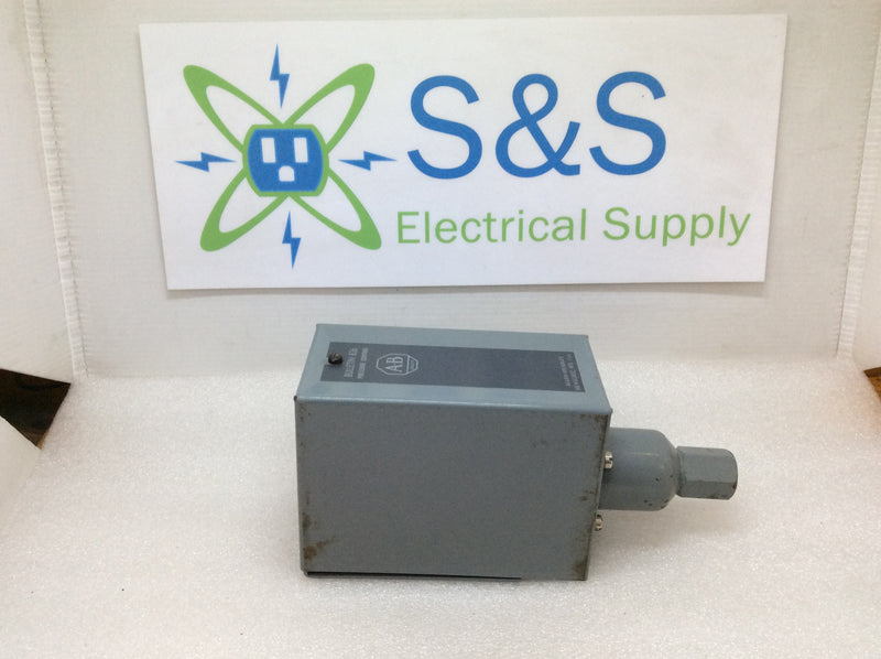 Allen-Bradley Bulletin 836-C7A Pressure Control Switch 125VAC 24-600VDC (New Open Box)