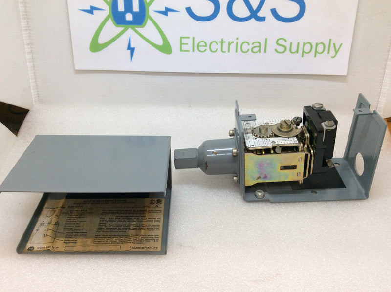 Allen-Bradley Bulletin 836-C7A Pressure Control Switch 125VAC 24-600VDC (New Open Box)