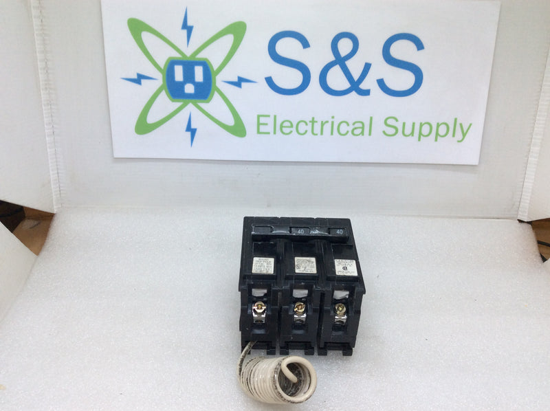 Siemens B24000S01 2 Pole 40A Shunt Trip 120/240V 10kAIC 50/60Hz Type BL Circuit Breaker