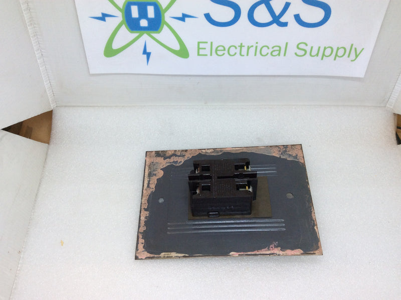 Square D Catalog# 161722 Multi-Breaker 20A/20A Enclosed 2 Pole Unit 120/240V Issue# A-1302