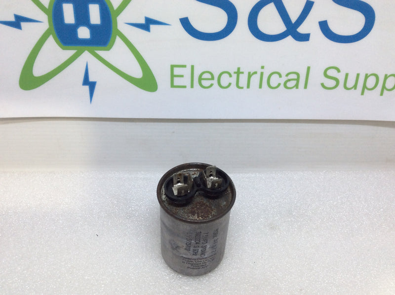 Capacitor 7.5MFD 370Vac 39232D4 G 60Hz York 37972