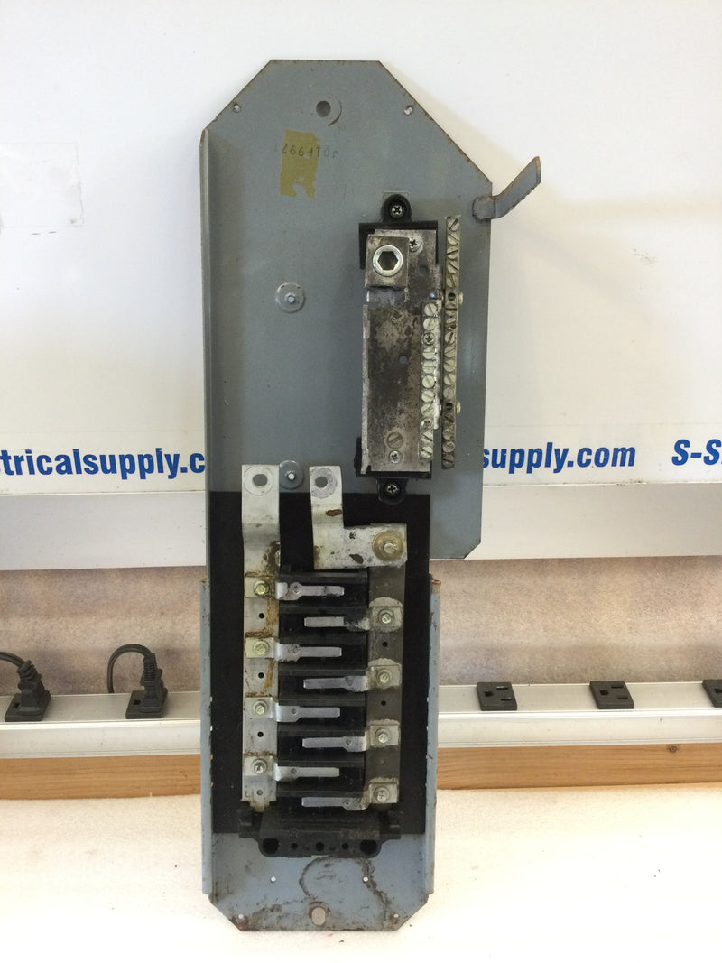 Square D Type QON 8 Space 16 Circuit 200A 120/240V Main Breaker Type QOB Guts Only 21.5" x 6.75"