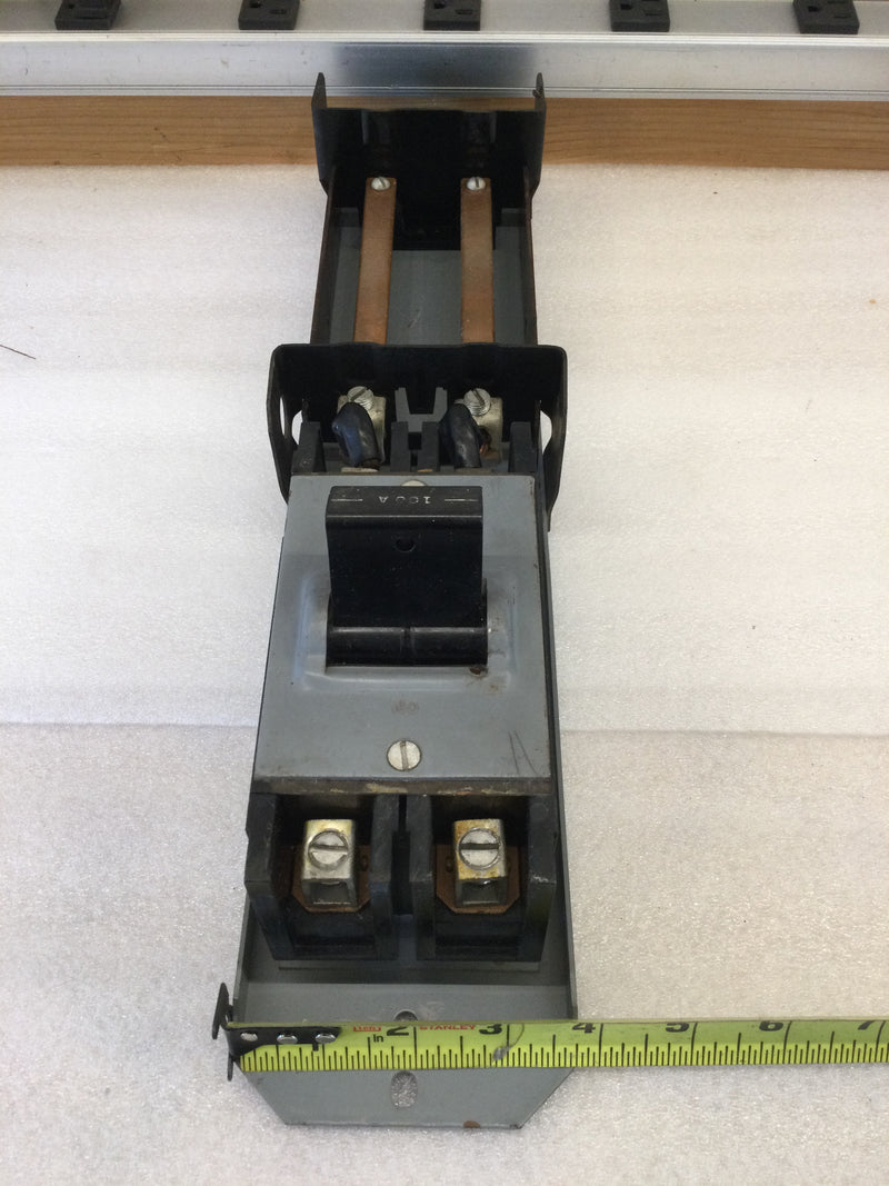 Square D/Cutler Hammer Type XO Main Breaker And XON52 Split Bus Bar 100A 120/240VAC (Guts Only)