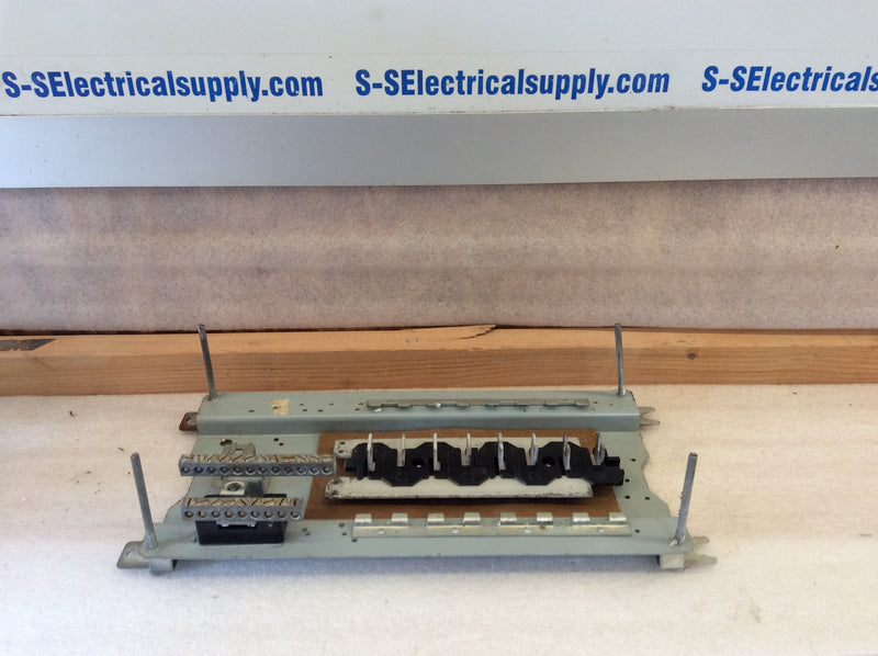 ITE EQ16MBA 8 Space Main Breaker Capable 150A 120/240VAC Load Center Interior (Guts Only)