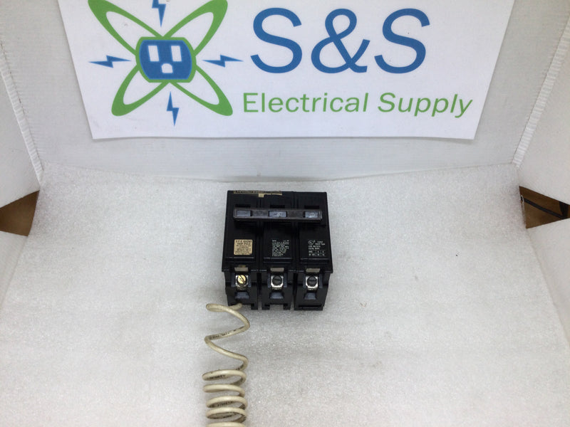 Siemens Q24000S01 2 Pole 40 Amp with ITE Shunt Trip Pole 120/240vac 10kaic Type QP Q240 Circuit Breaker