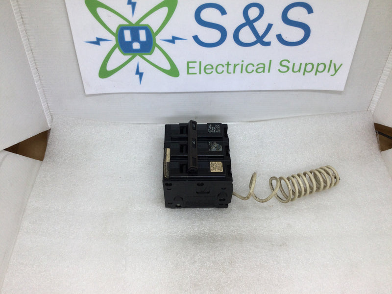 Siemens Q24000S01 2 Pole 40 Amp with ITE Shunt Trip Pole 120/240vac 10kaic Type QP Q240 Circuit Breaker