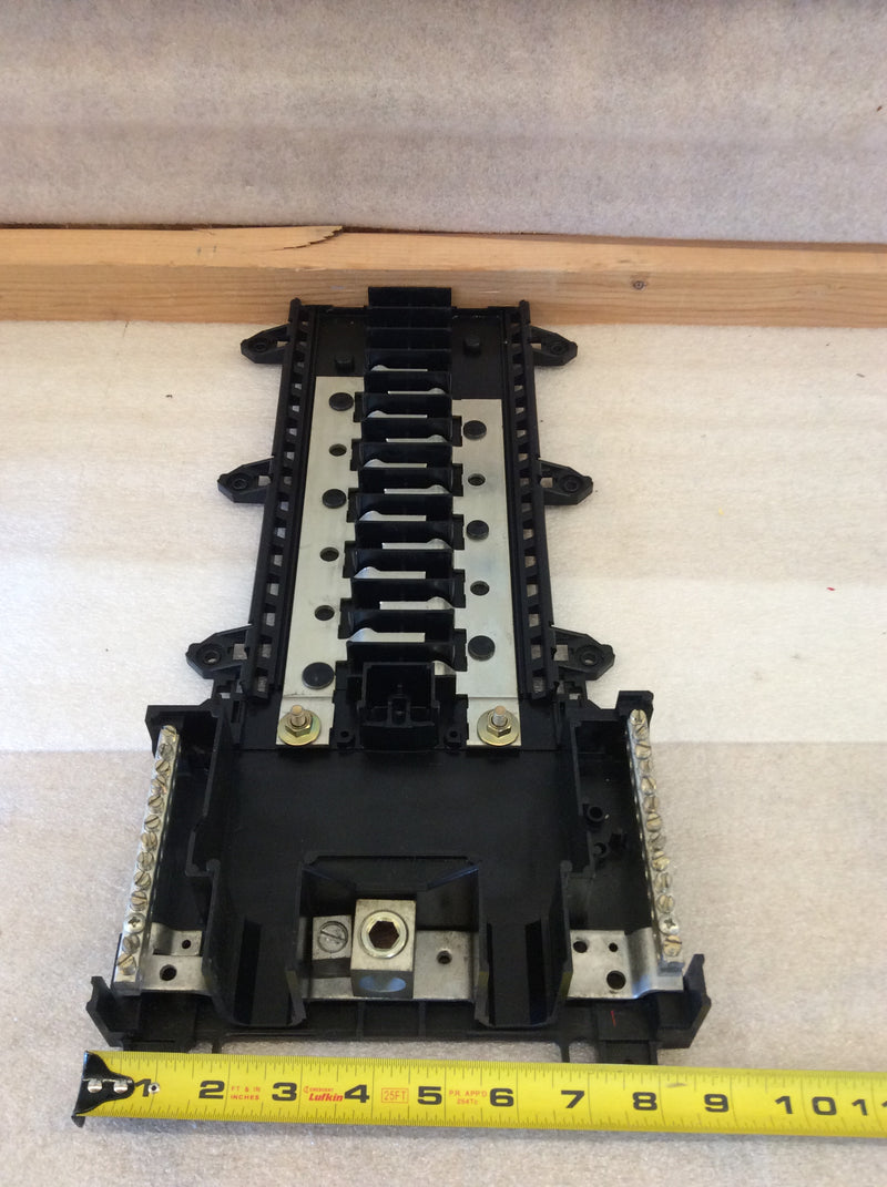 Square D QON 24 Circuit Single Phase 200A Main Breaker Load Center Interior (Guts Only)