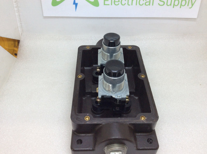 Eaton/Cutler-Hammer 10250H1884 Heavy Duty Control Station 2 Position Surface Mount (New Open Box)