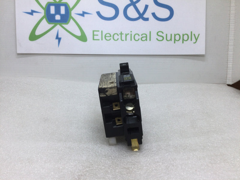 Square D QOB1301021 Single Pole 30 Amp 120v With Shunt Trip Circuit Breaker