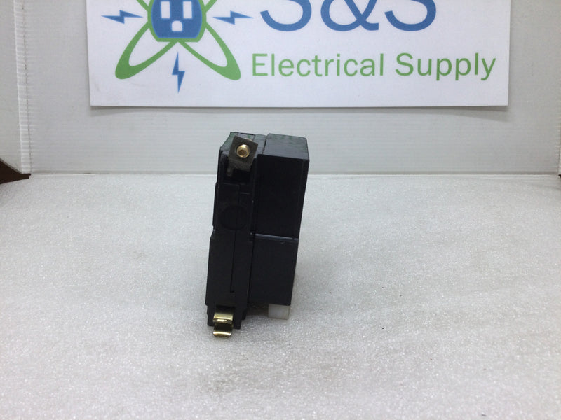 Square D QOB1301021 Single Pole 30 Amp 120v With Shunt Trip Circuit Breaker